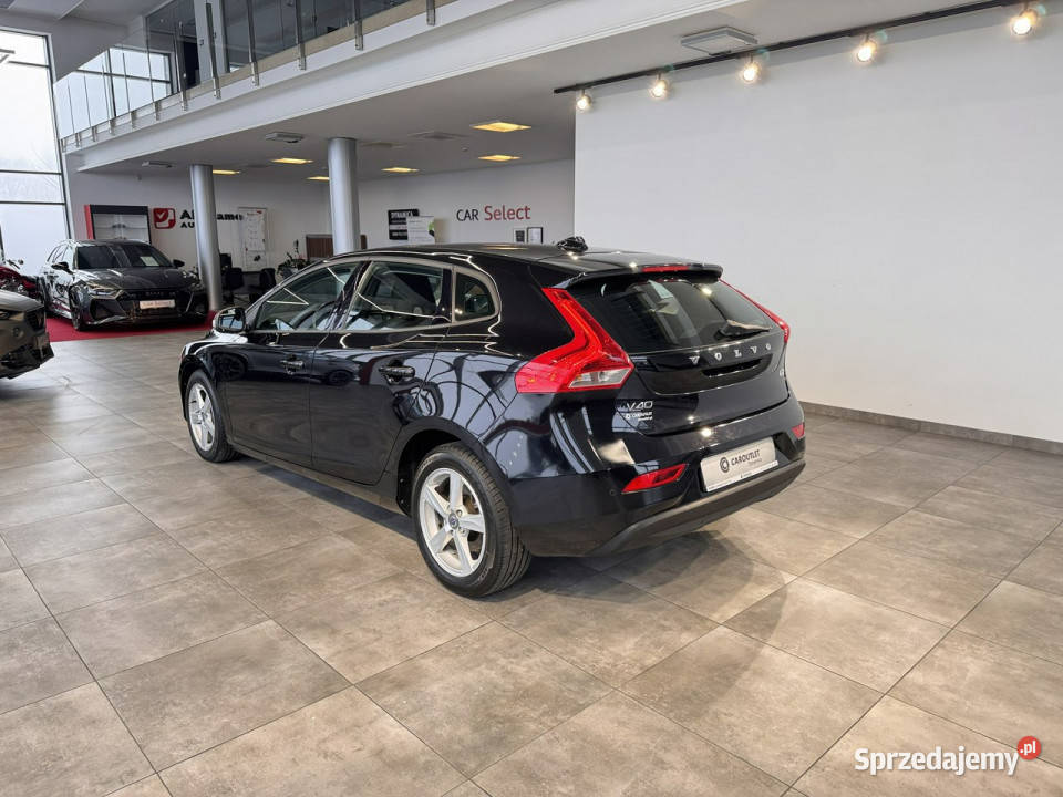 Volvo V40 16 D2 114 M6 2014 r alufelgi NAVI Myślenice
