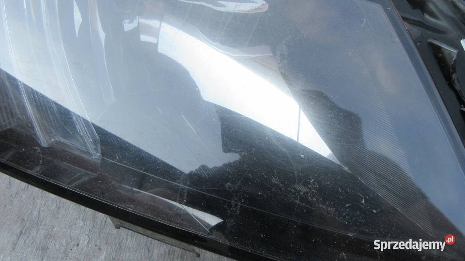 REFLEKTOR PRAWY LAMPA PRAWA PRZÓD SKODA OCTAVIA Ruda Śląska