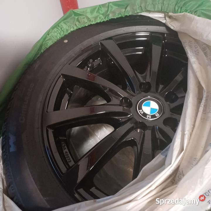 Kola BMW X1U11z oponami zimowymi pirelli