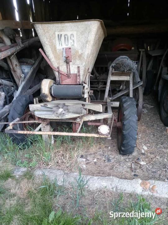 Rozsiewacz KOS do nawozów wapna soli piasku Nowa Wieś Wielka sprzedam