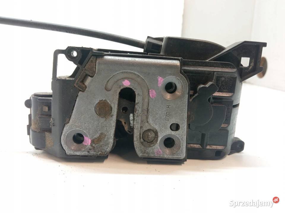 ZAMEK DRZWI PRAWY PRZÓD 219247D Renault Modus I