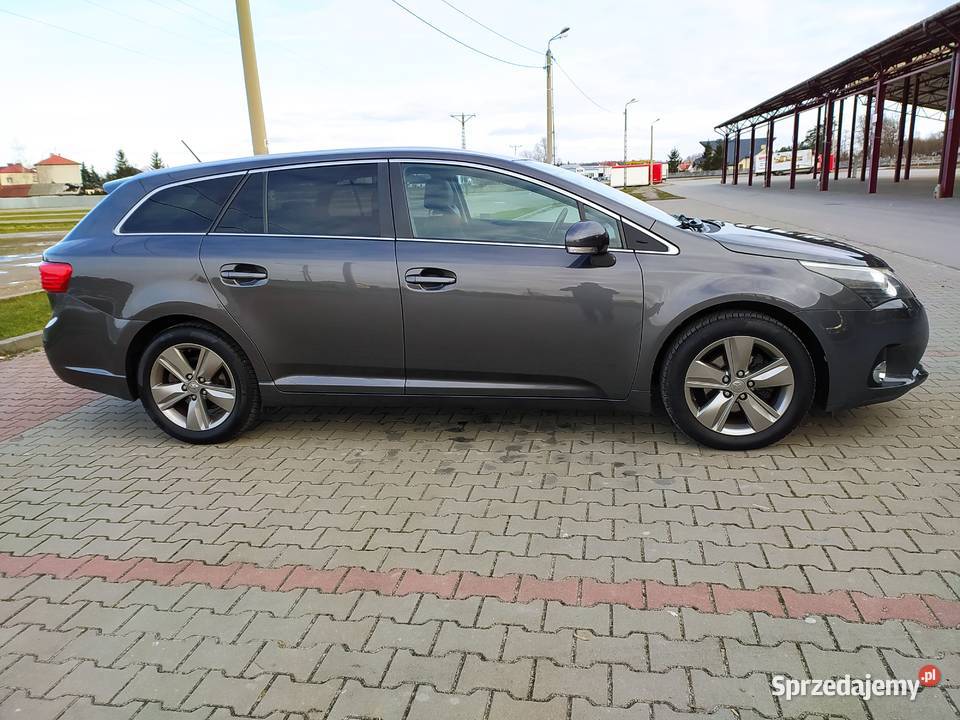 Sprzedam Toyota Avensis T27 Szczucin