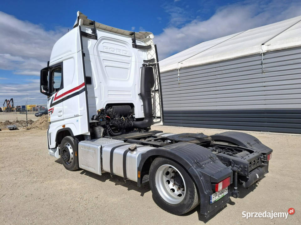 Ford f Komorniki