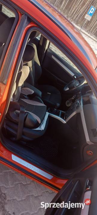 Sprzedam Opla Astrę Tomaszów Mazowiecki