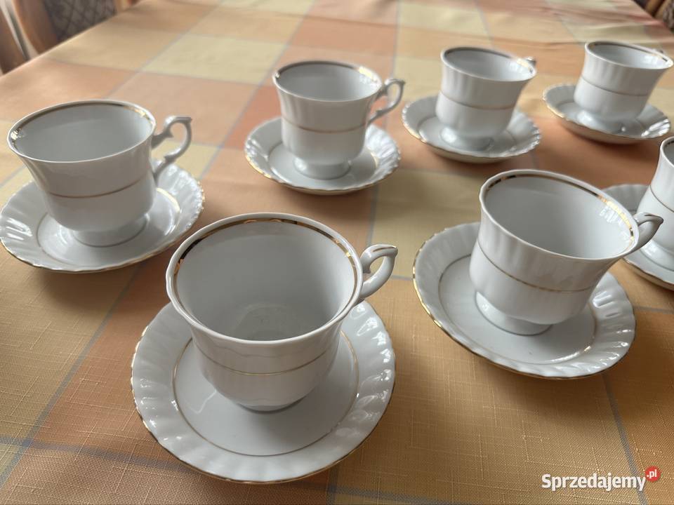 Porcelana Chodzież na 8 osób złota linia Iwona Częstochowa