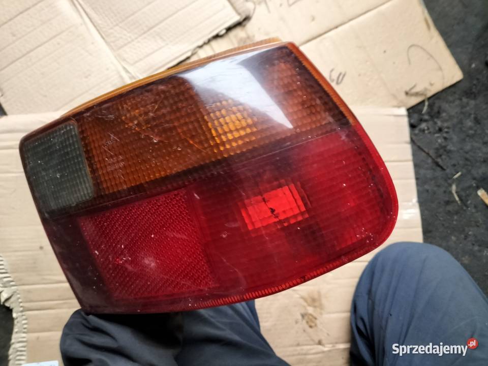 LAMPA TYŁ TYLNA PRAWA OPEL ASTRA F 1 lampy tylne