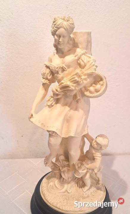 figura kobiety z małym dzieckiem alabaster Warszawa