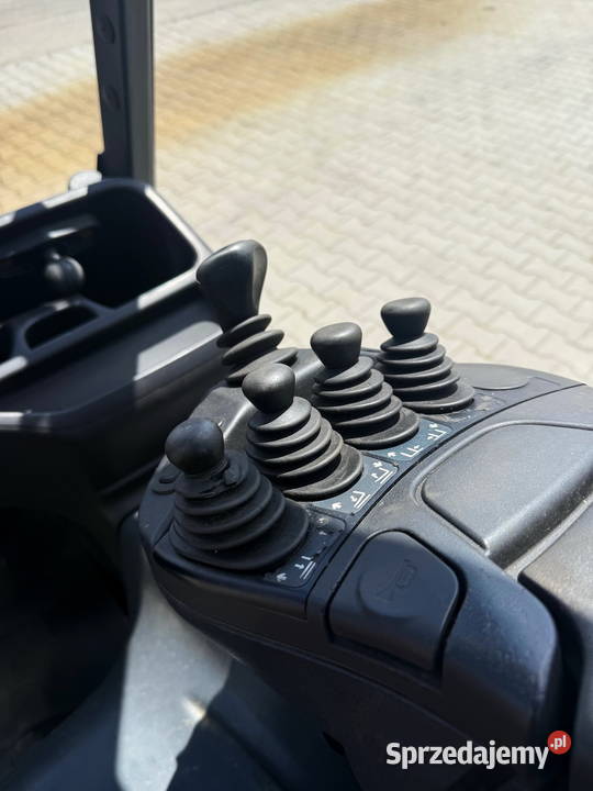 wózek widłowy elektryczny LINDE E25 EVO przesuw Działoszyn