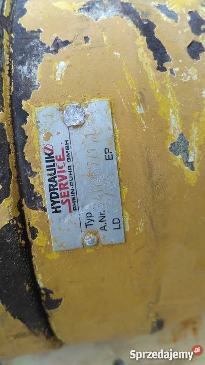 Siłownik Liebherr A316 D143 S70 T70 Części do maszyn budowlanych świętokrzyskie Kielce sprzedam