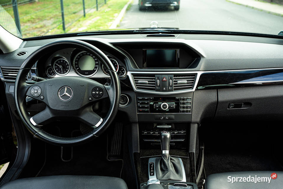 Mercedes Benz E200 w212 Salon Polska brązowy Koło