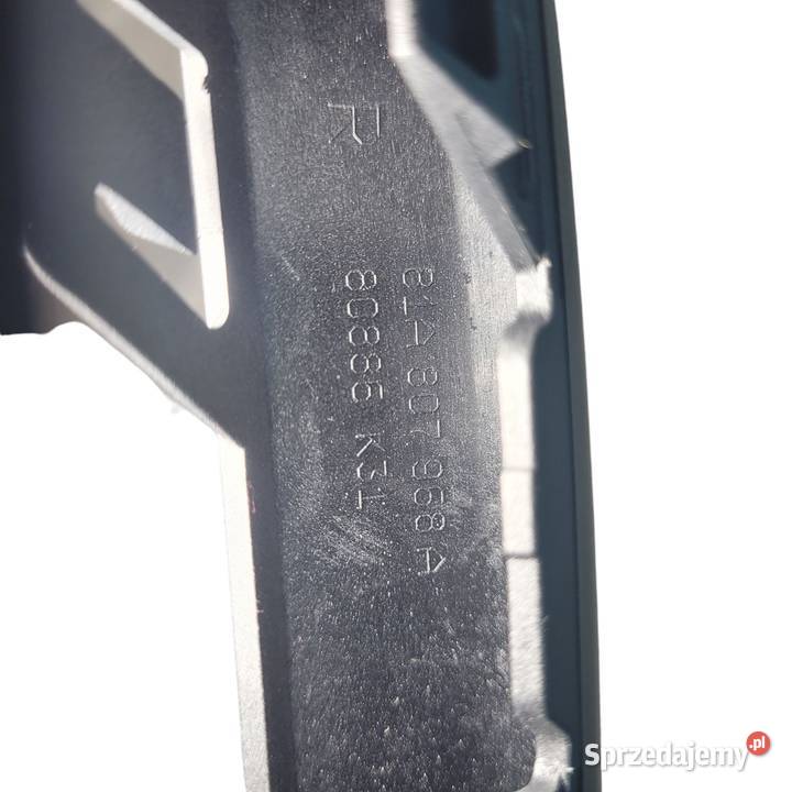 Kratka zderzaka audi Q2 81a807968a prawa tył Karoseria