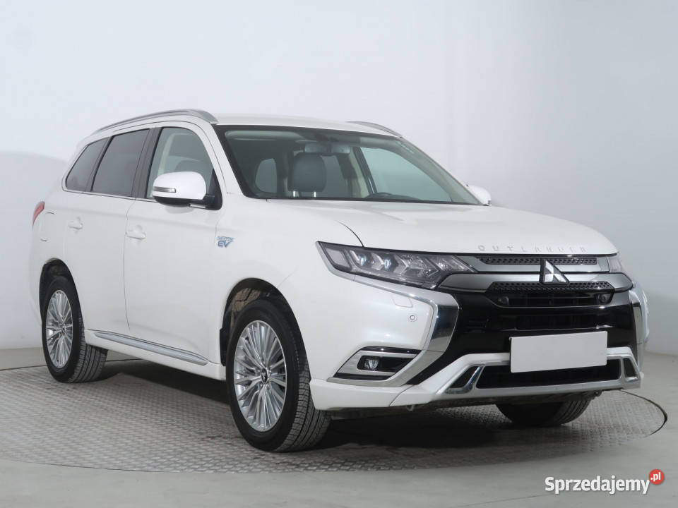 Mitsubishi Outlander 24 PHEV wielofunkcyjna kierownica