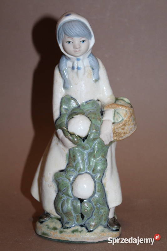 Figurka kobiety z koszem Hiszpania 1129 FiaF Szczecin