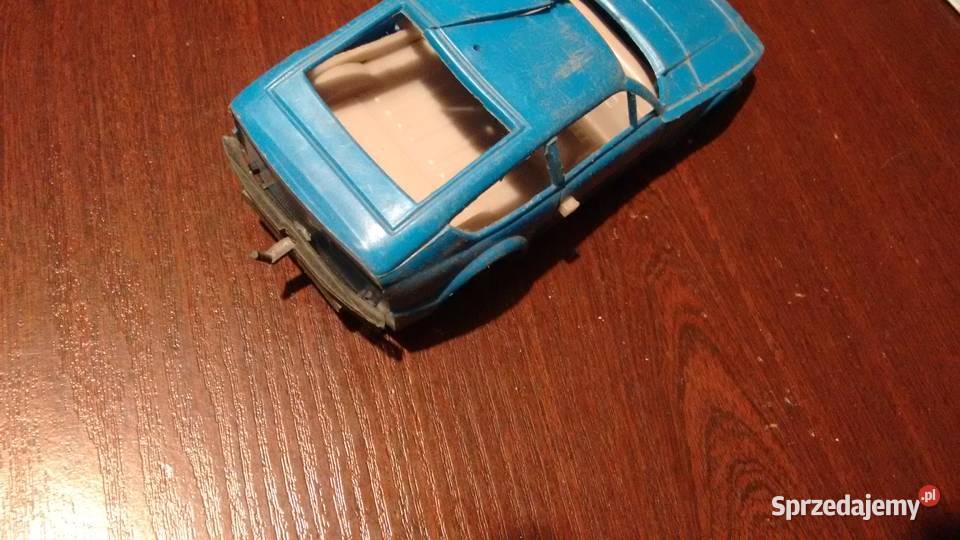 alfa zabawka z prl na czesci 2123 Samochody i pojazdy podkarpackie Stalowa Wola sprzedam
