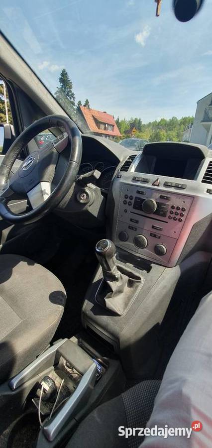Sprzedam opel Zafira 17 diesel 7osobowy czarny Kielce