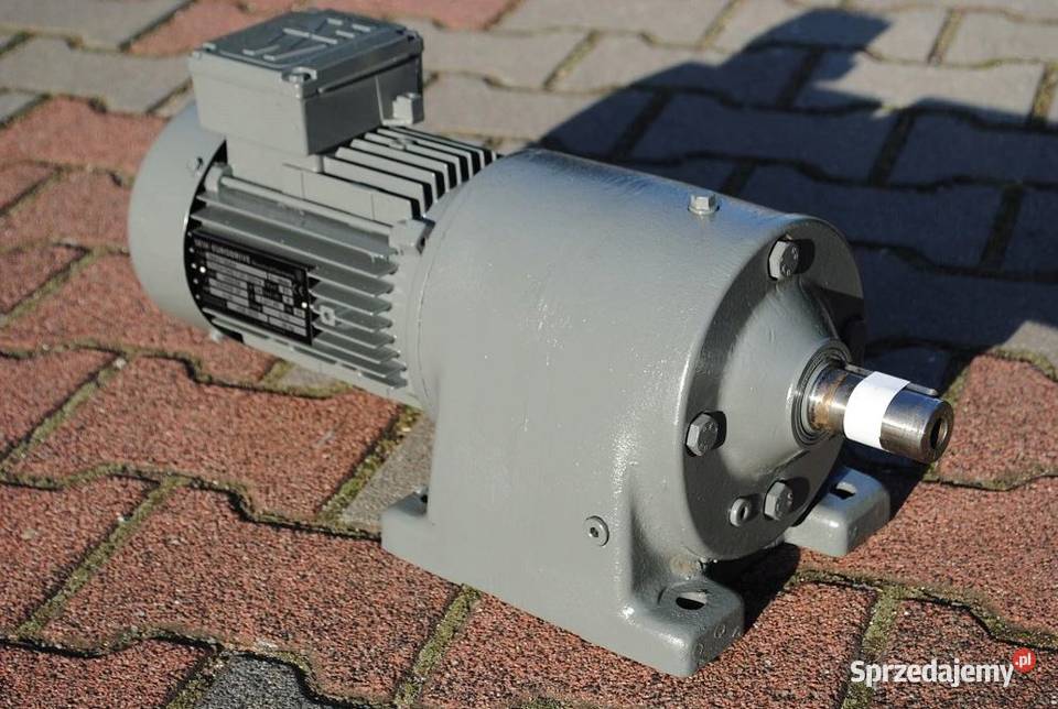 Motoreduktor 055kw 28obrmin Firmy SEW Kargowa