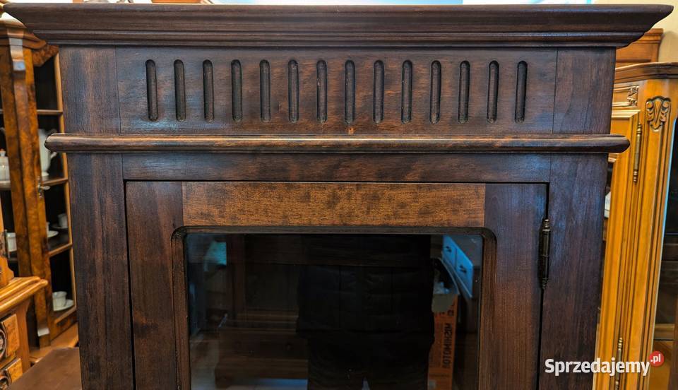 Nieduża witryna serwantka kolonialnasklep Dąbrowa Górnicza