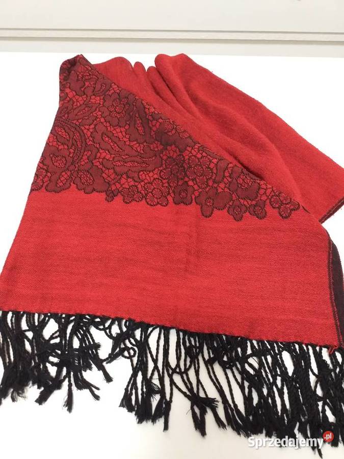 Szal czerwonoczarny do sprzedania