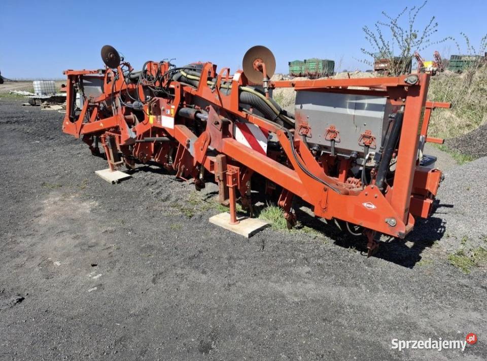 Siewnik do kukurydzy Kunh Planter 8 rzędowy Wola Trzydnicka