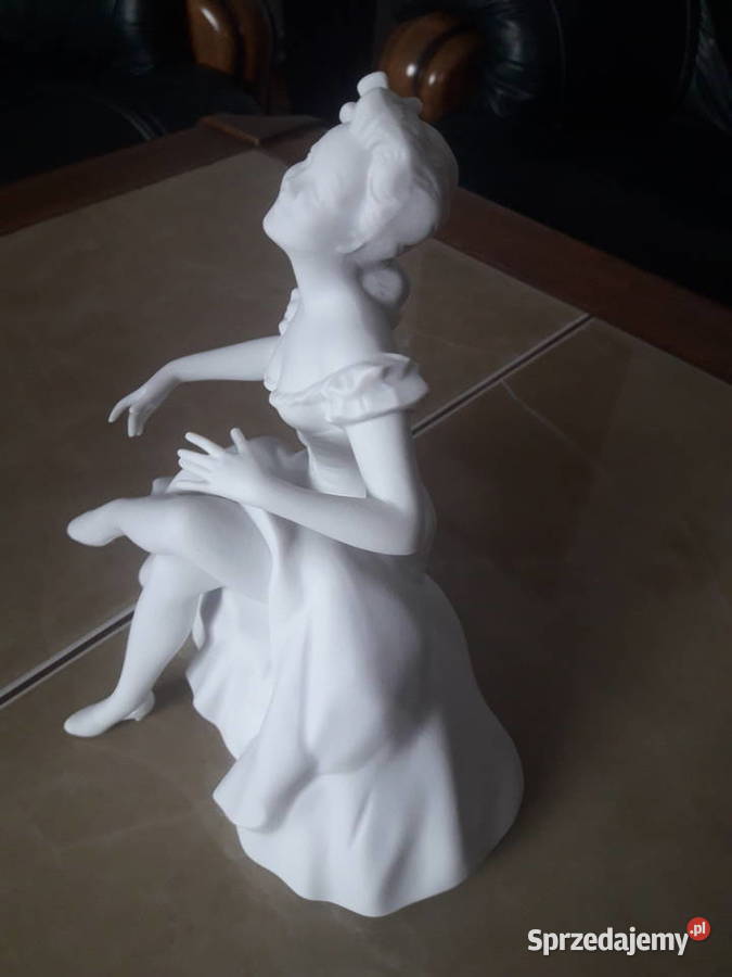 Figurka porcelanowa Dama w krynolinie Wallendorf Janów Lubelski