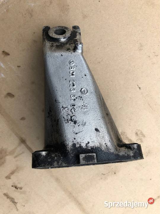 Łapa silnika Mercedes 308 T1 Kaczka 6012233104 Radom