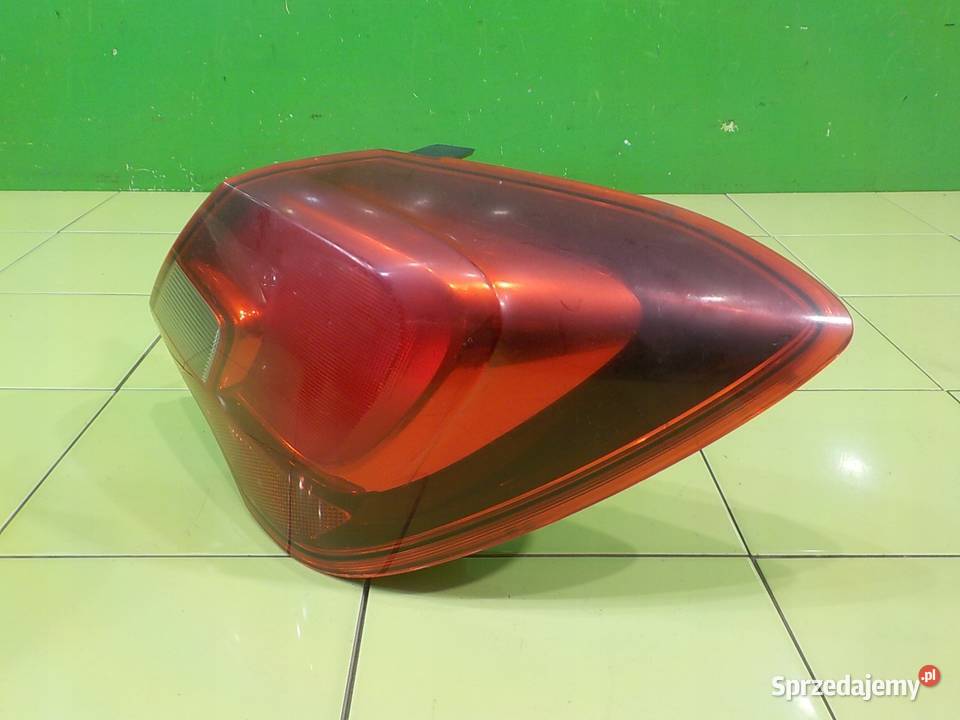 OPEL CORSA E 10 T 15r HB 3D lampa prawa tyl Suków