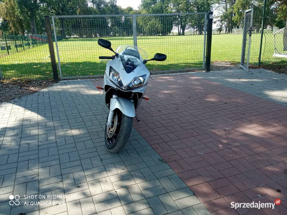 Honda CBR 600 F4 Radomin