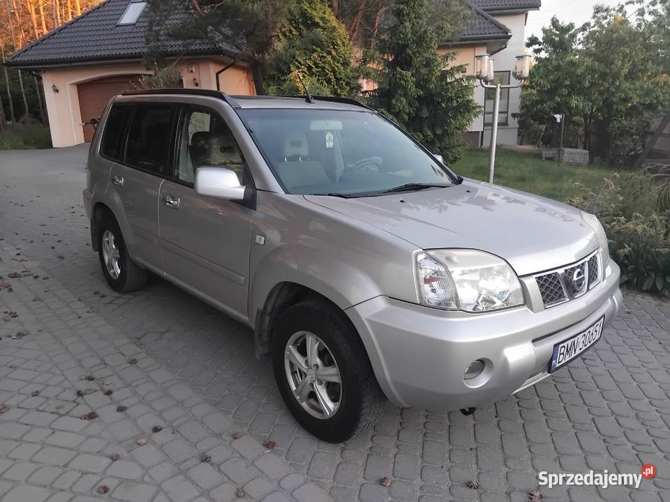 Nissan XTrail 4x4 24 benzyna 2006r stan srebrny Białystok sprzedam