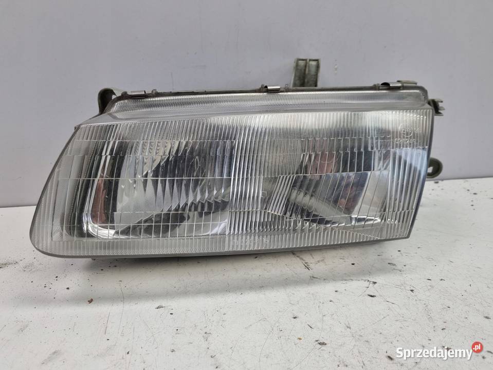 LAMPA LEWA Mazda 323 323C BA PRZEDNIA lewy przód Lampy tylne Rudka