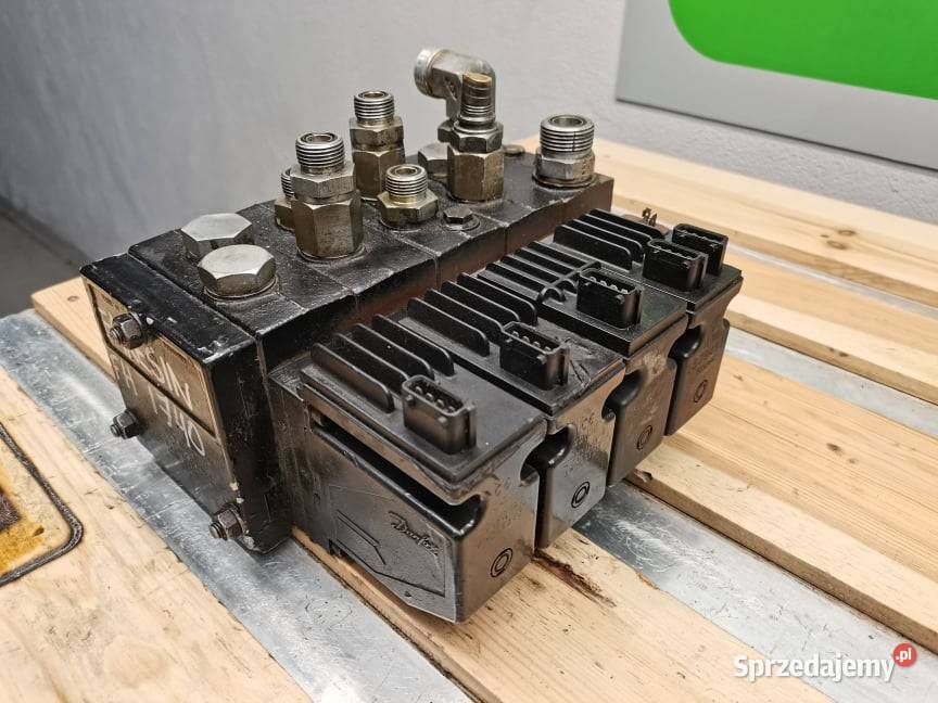 Rozdzielacz hydrauliczny Faresin FH 1740 Pozostałe Wilkowo