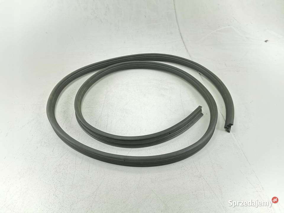 USZCZELKA DRZWI FORD NOWA ORYGINAŁ 6683364 Uszczelki