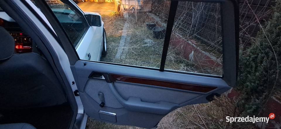 Mercedes Benz W124 Eklasa 20 benzyna LPG Sosnowiec