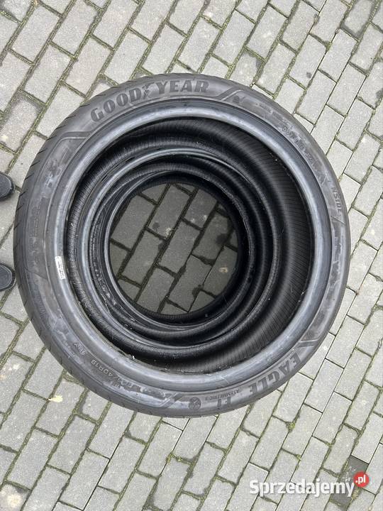Opony 19 Y do 300 km/h Wiewiórki sprzedam