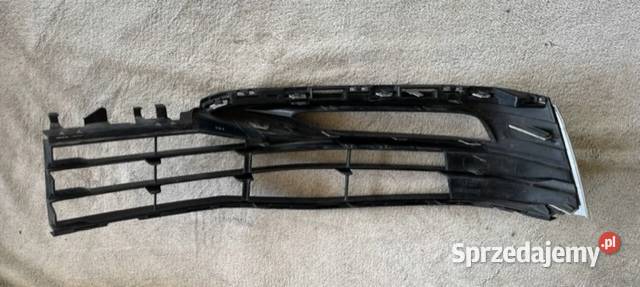 BMW 5 G30 G31 ZAŚLEPKA HALOGENA KRATKA PRAWA Gorzów Wielkopolski