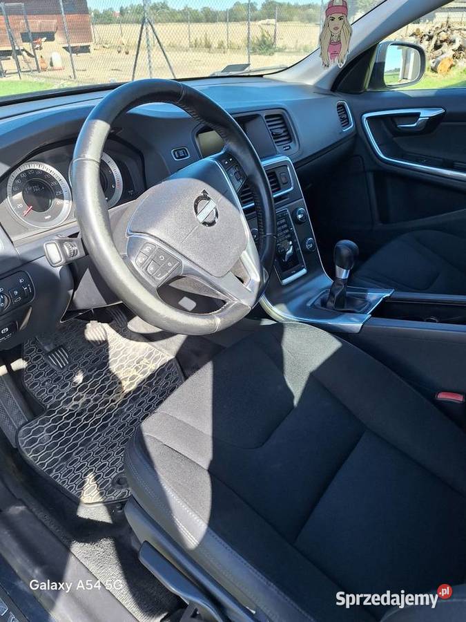 VOLVO V60 16D