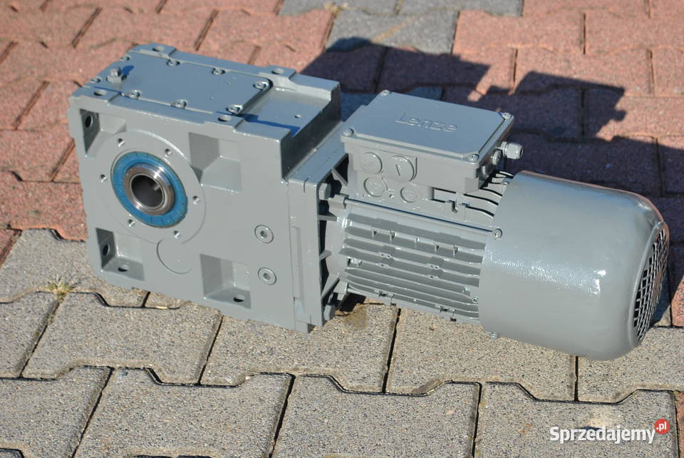 Motoreduktor kątowy 11kw 27obrmin LENZE Kargowa