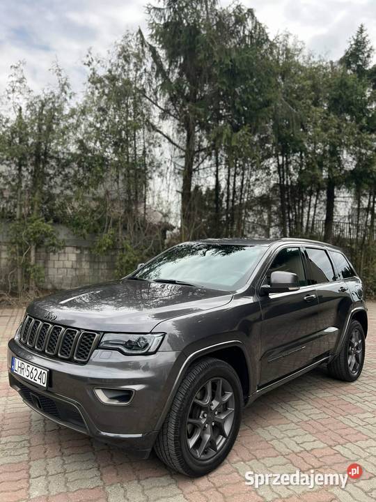 Jeep Grand Cherokee WK2 80th Anniversary 2021 36 benzyna Warszawa