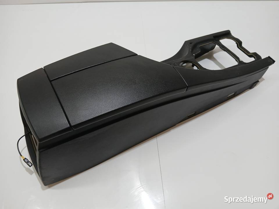 PODŁOKIETNIK BMW E61 LCI 7034086 EU osobowe Strzyżewice