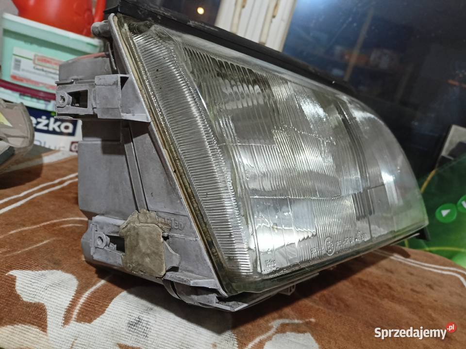 Mercedes W202 lampy przód prawa reflektor Skarżysko-Kamienna