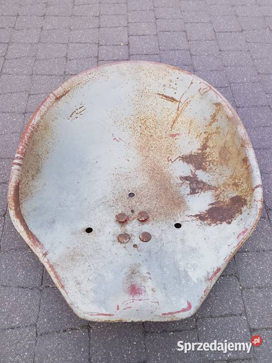 Stare siedzisko siedzenie metalowe Ursus PRL Krzesła Mirzec
