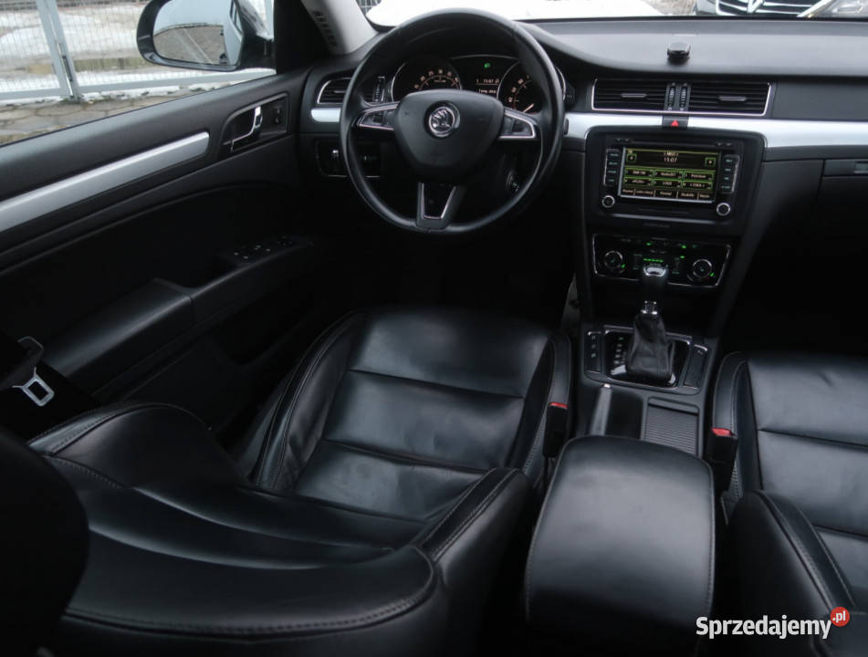 Skoda Superb 20 TDI komputer pokładowy Łódź