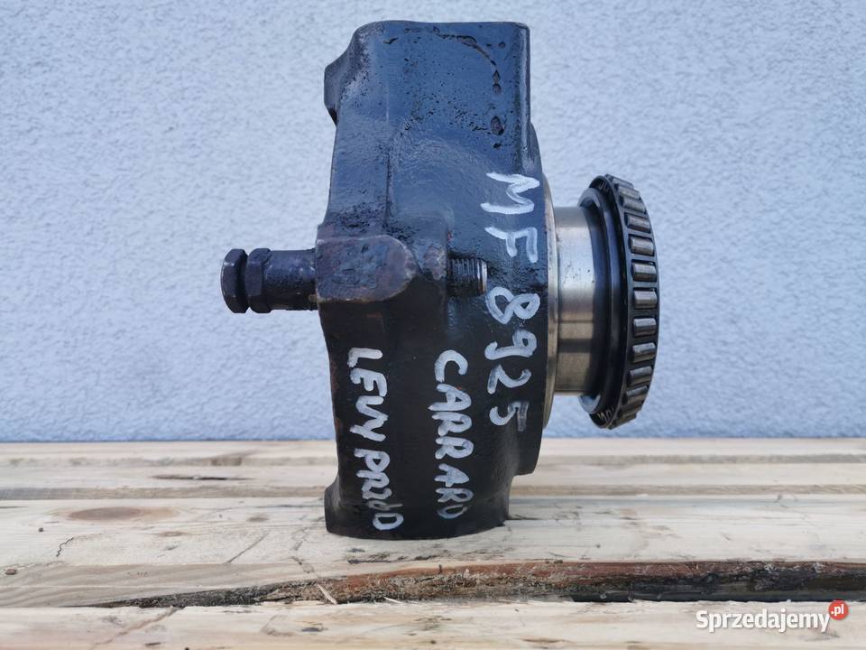Zwrotnica lewy przód Massey Ferguson 8925 Wilkowo sprzedam