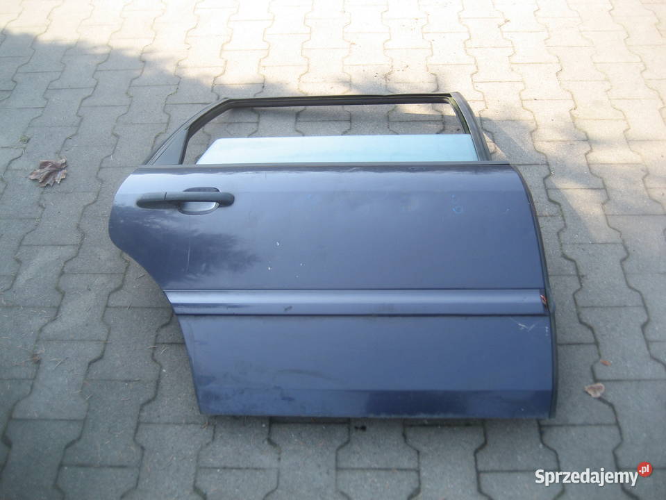 vw passat b4 kombi 9396r drzwi tył prawe osobowe Rakoniewice sprzedam