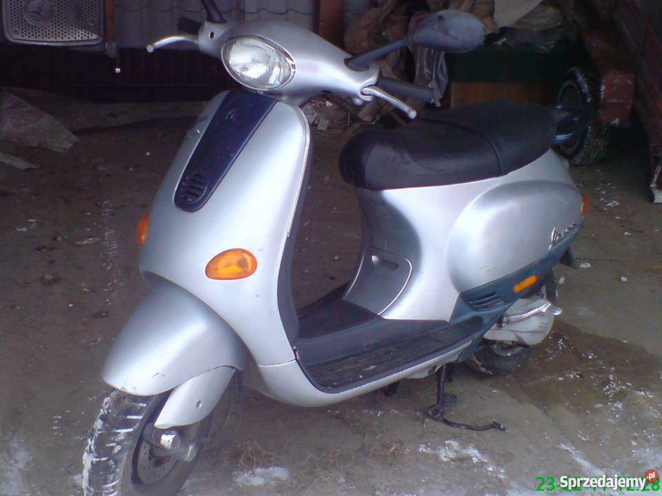 sprzedam kultowy włoski skuter Czarna