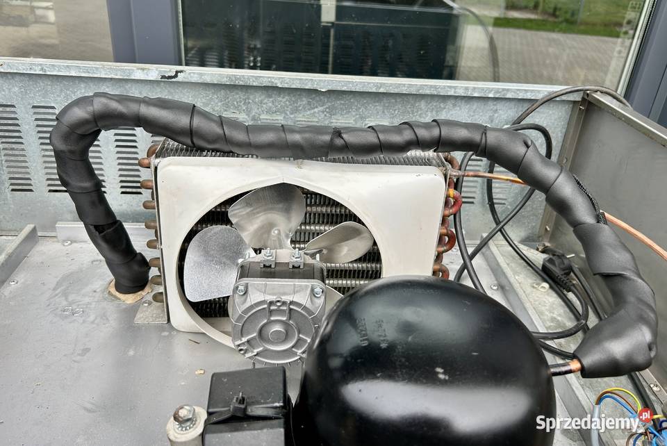 SZAFA CHŁODNICZA ELECTROLUX 700L LODÓWKA