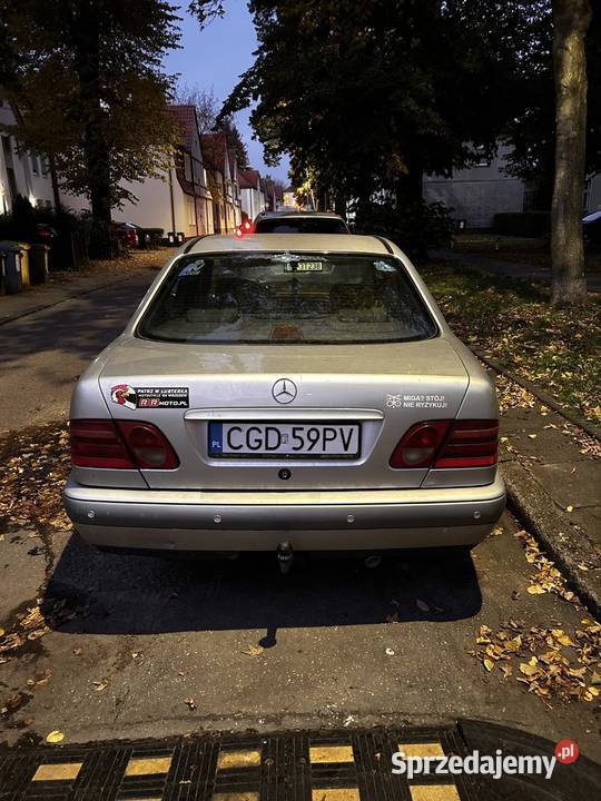 Mercedes w210 e klasa 20benzyna 1998 hak lpg Gdańsk
