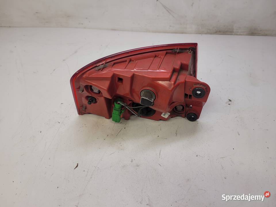 LAMPA PRAWY TYŁ W BŁOTNIK AUDI A6 C7 4G5945096A Przystajń