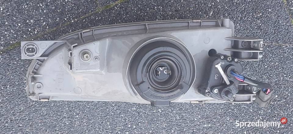 Subaru impreza 1998 1999 lift lampa przednia Byków sprzedam