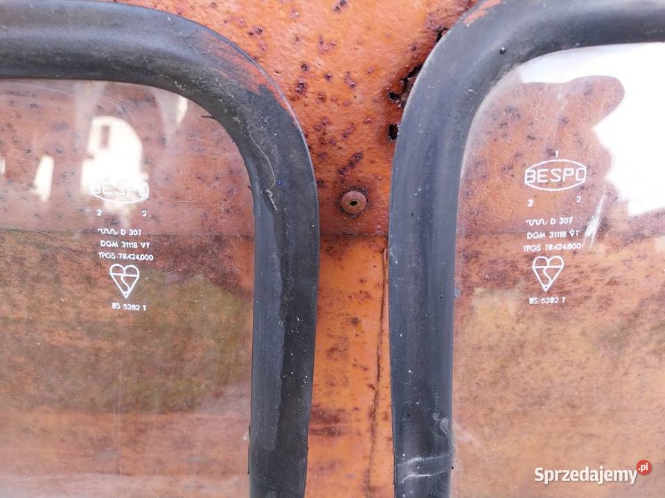 Fiat 126p szyby tylne boczne 5 sztuk różne Zagnańsk