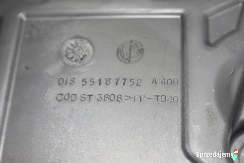 FIAT CROMA 0510 19 JTD OSŁONA POKRYWA ROZRZĄDU osobowe Prochowice